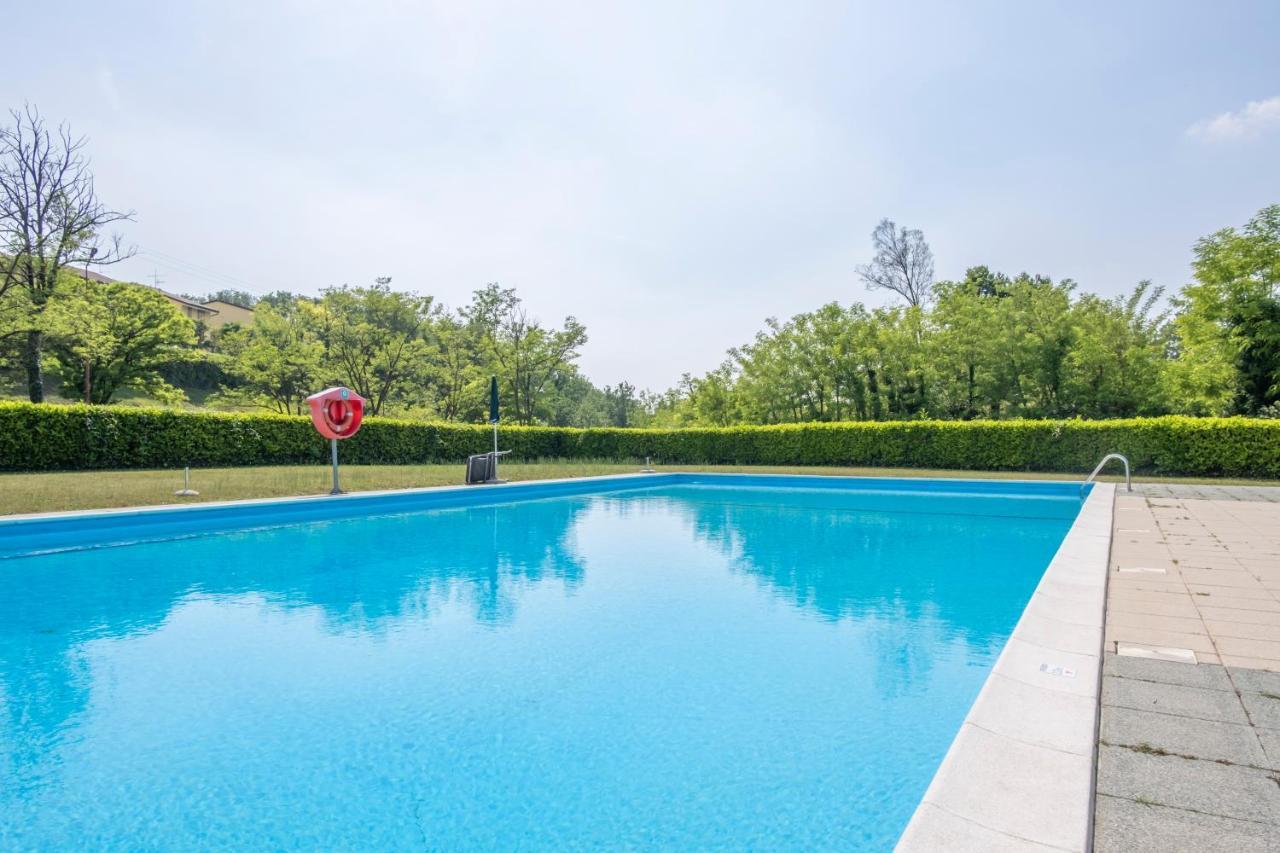L&M Apartments - Pool - By Host4U Muscoline エクステリア 写真